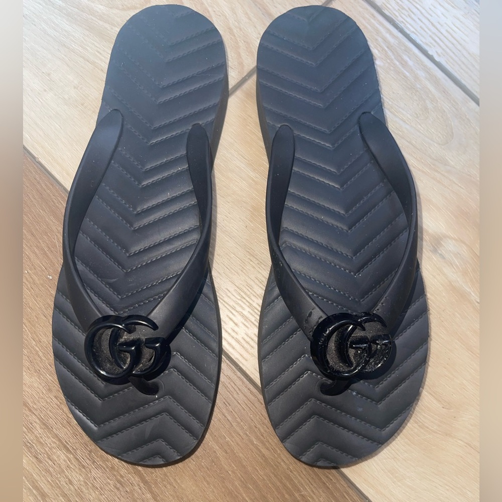 Gucci Black Chevron Flip Flops